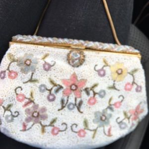 1920’s French hand beaded Jorelle Purse